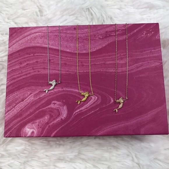 Swimming Mermaid Necklace Silver - Picture 2 of 4